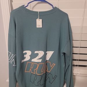 Medium Crewneck